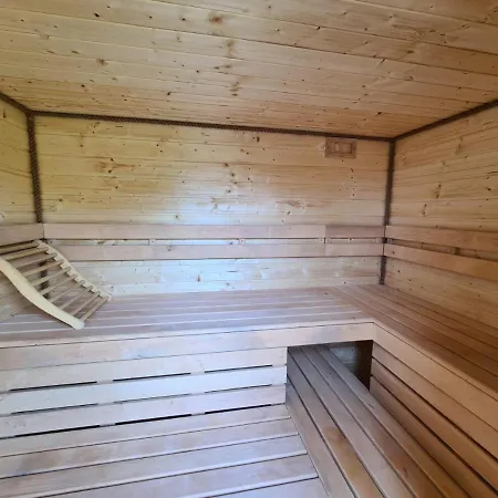 Sudecka Ostoja Z Balia I Sauna לובאבקה