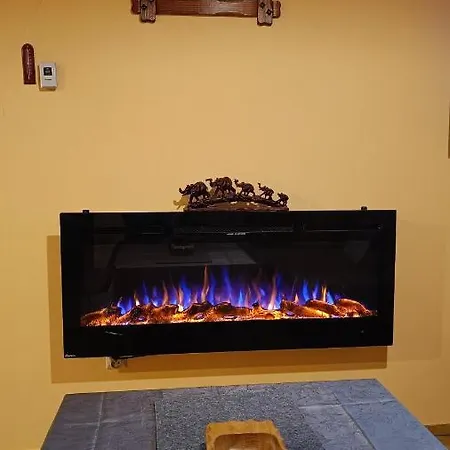 Sudecka Ostoja Z Balia I Sauna ルバフカ