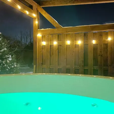 Sudecka Ostoja Z Balia I Sauna شقة *