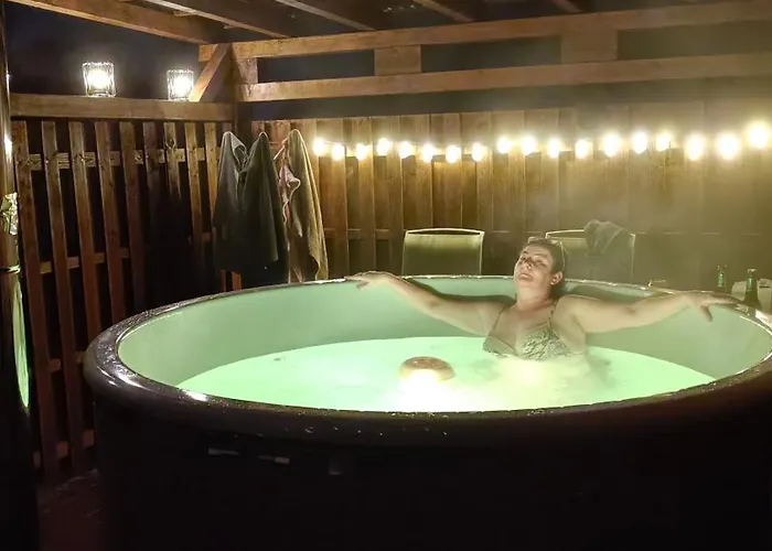 شقة Sudecka Ostoja Z Balia I Sauna لوبافكا